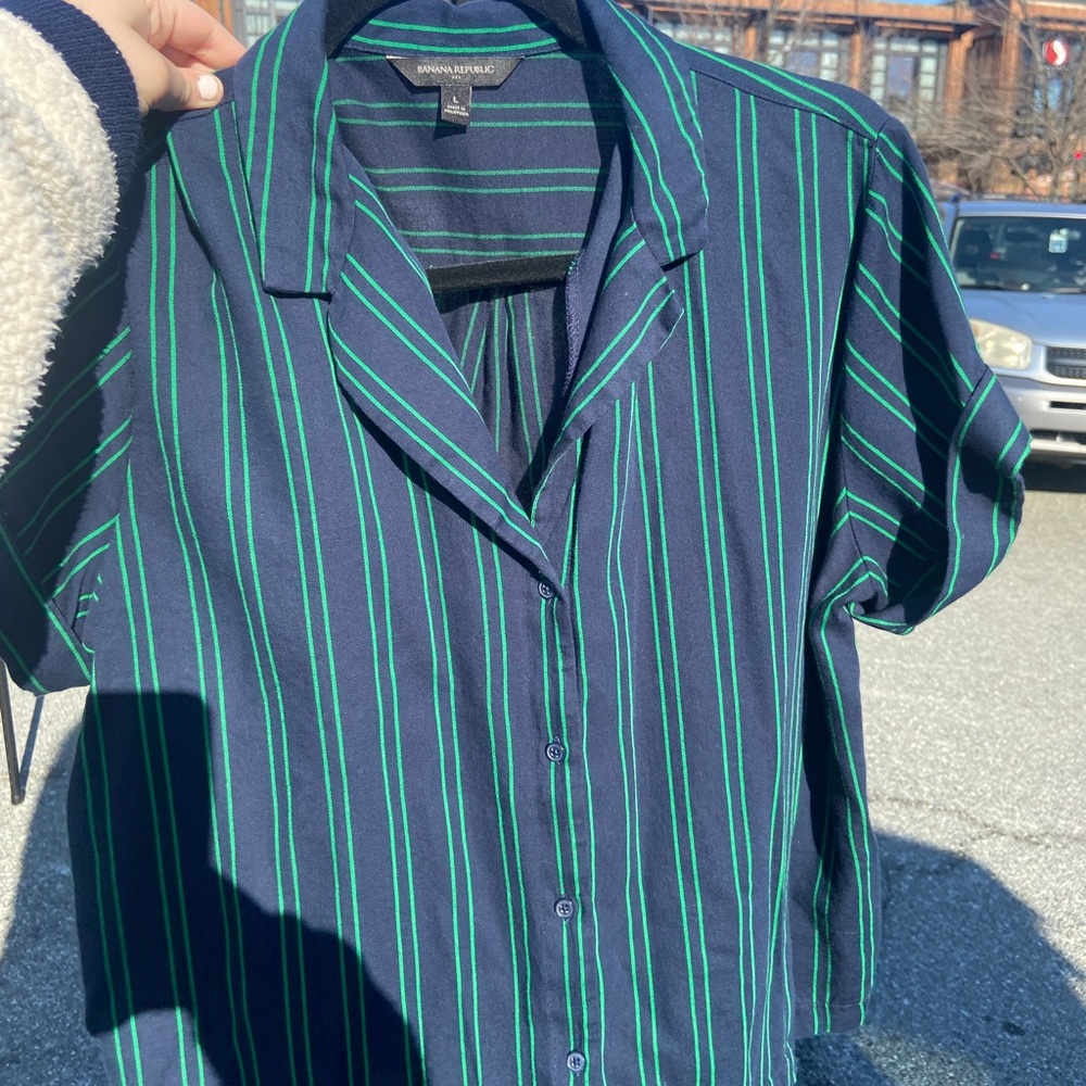 Banana Republic Short Sleeve Shirt
